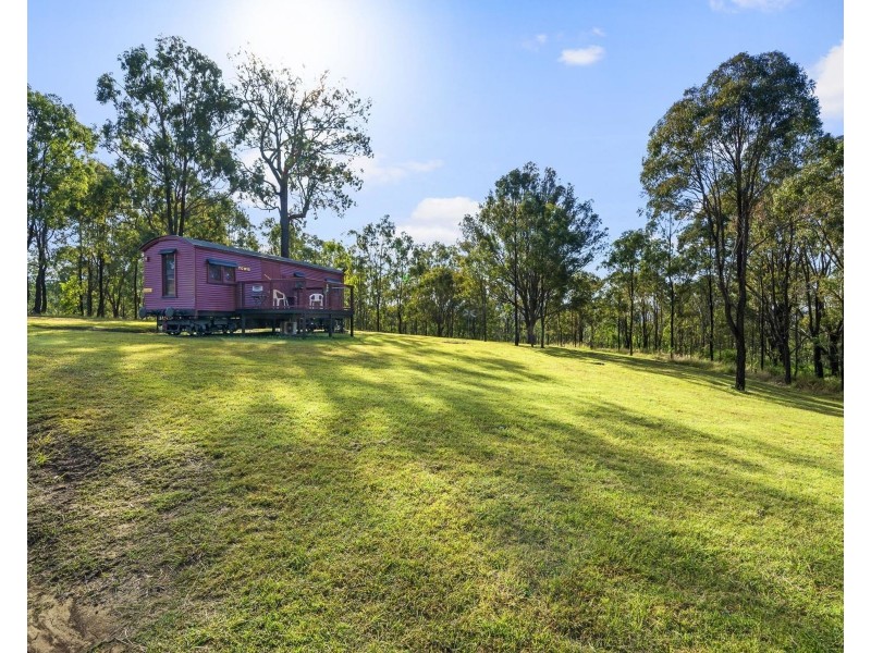 71 Osborn Road, Murphys Creek QLD 4352