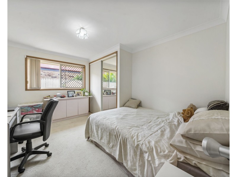 2/484-486 West Street, Kearneys Spring QLD 4350