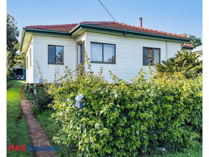 26 Llewellyn Street, Centenary Heights QLD 4350