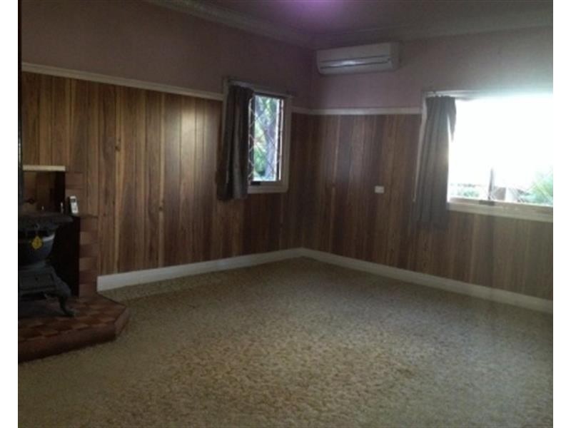 26 Llewellyn Street, Centenary Heights QLD 4350