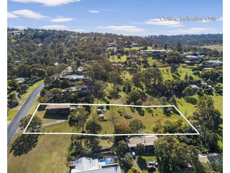 13 Vera Drive, Top Camp QLD 4350