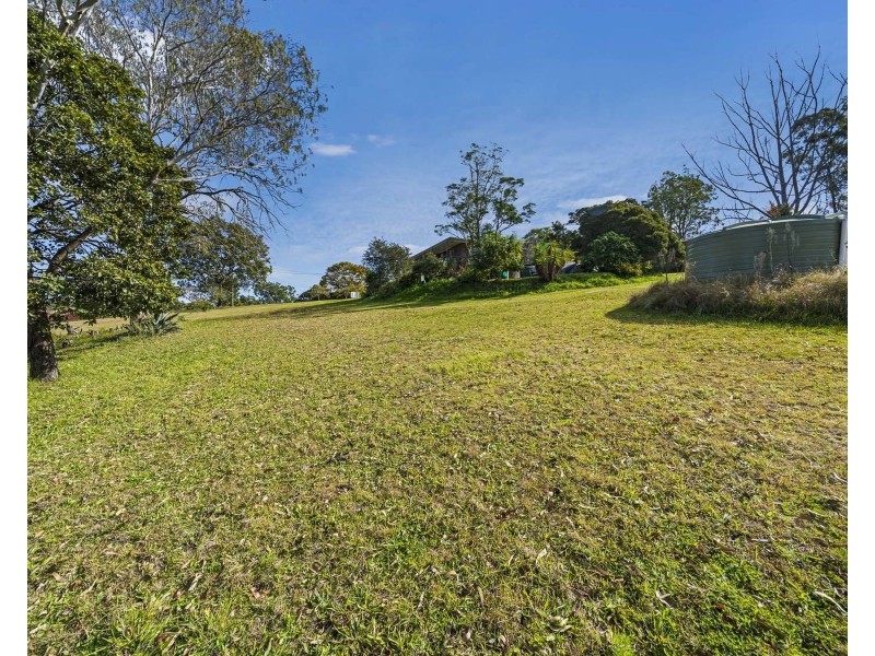 13 Vera Drive, Top Camp QLD 4350