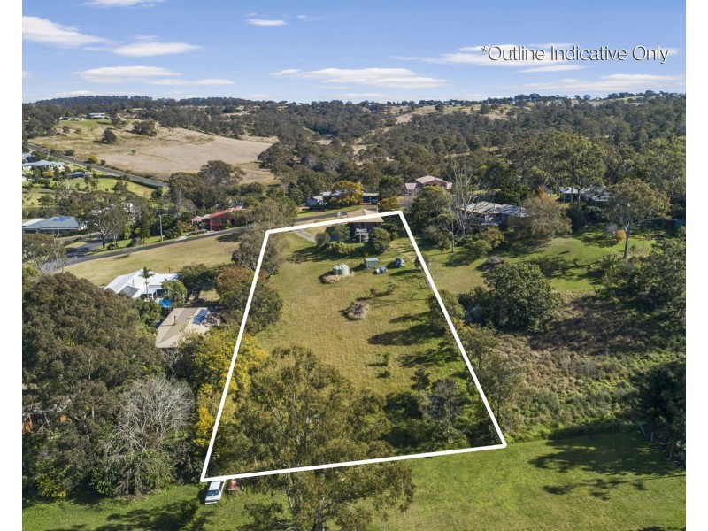 13 Vera Drive, Top Camp QLD 4350
