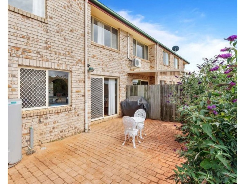 2/351 Spring Street, Kearneys Spring QLD 4350