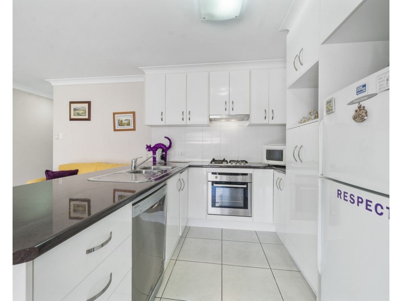 2/3 Amity Court, Harristown QLD 4350