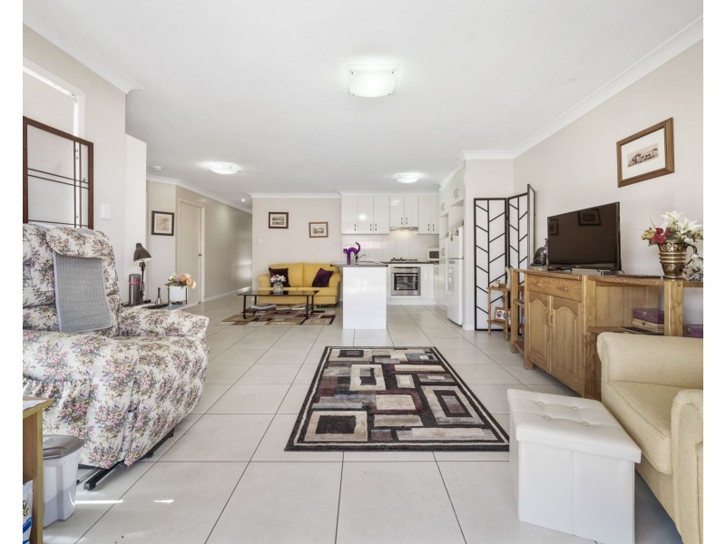 2/3 Amity Court, Harristown QLD 4350