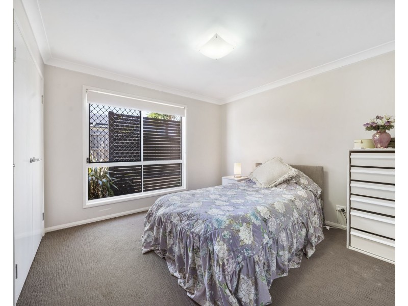 2/3 Amity Court, Harristown QLD 4350