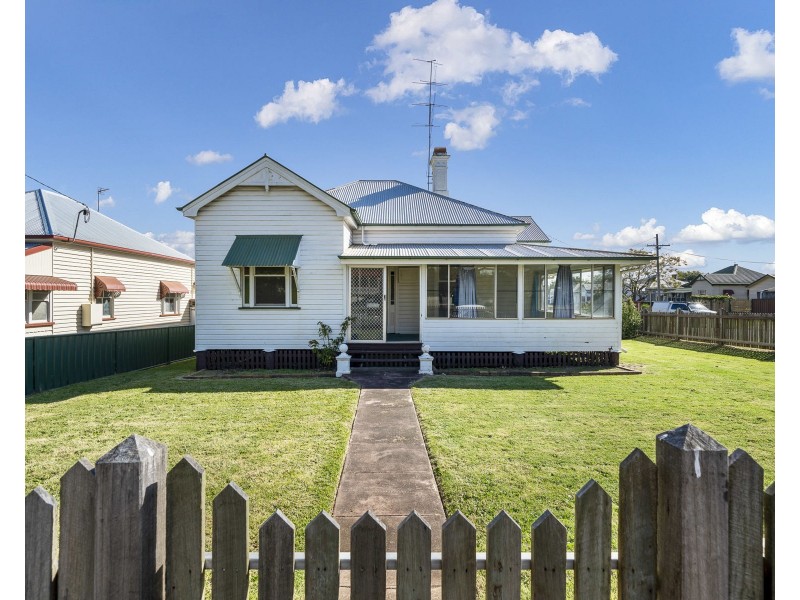 129 Hume Street, Toowoomba City QLD 4350