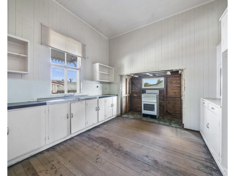 129 Hume Street, Toowoomba City QLD 4350