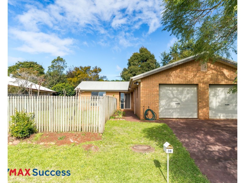 38 Bouganvillea Drive, Middle Ridge QLD 4350
