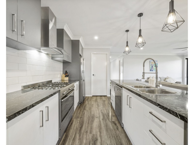 2 Ashby Court, Wyreema QLD 4352