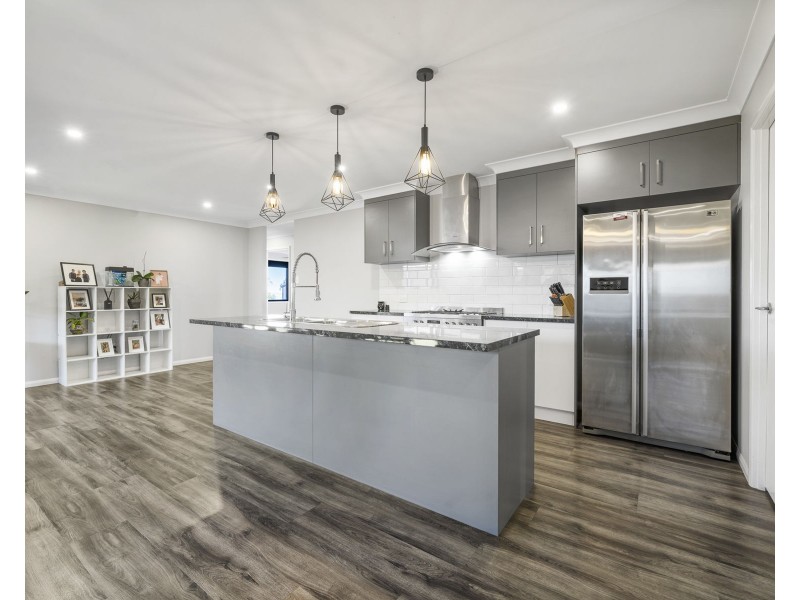 2 Ashby Court, Wyreema QLD 4352