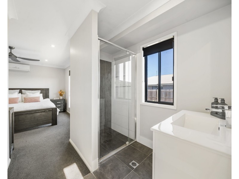 2 Ashby Court, Wyreema QLD 4352