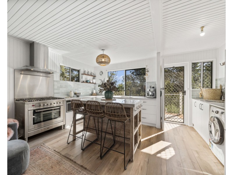 7 Spies Court, Mount Lofty QLD 4350