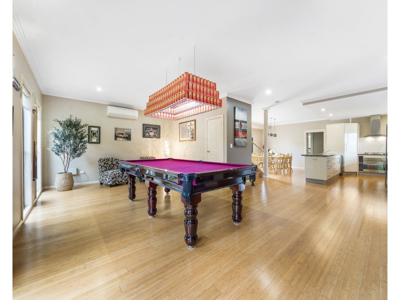 5 McCallum Court, Middle Ridge QLD 4350