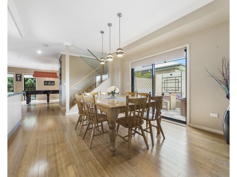 5 McCallum Court, Middle Ridge QLD 4350