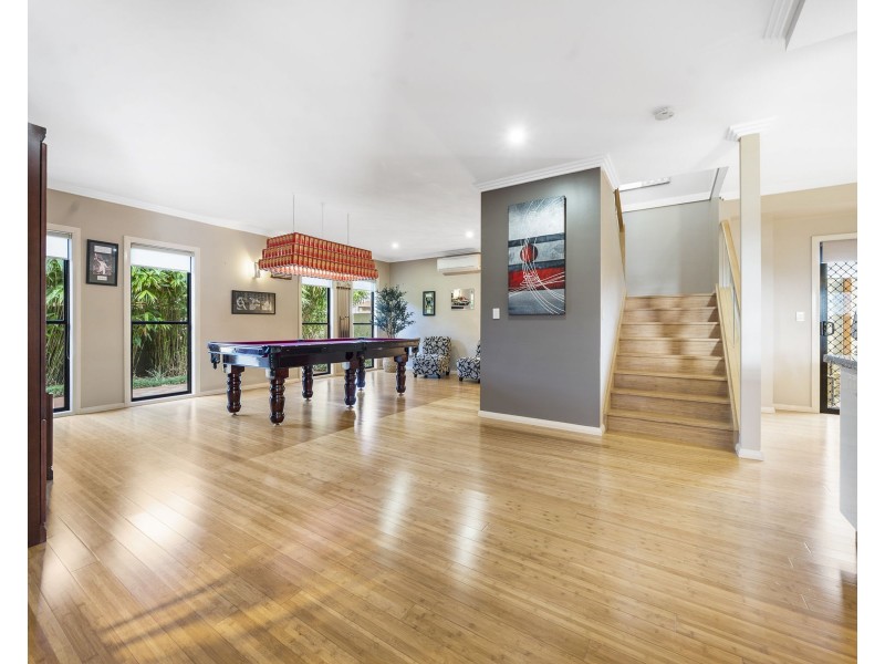 5 McCallum Court, Middle Ridge QLD 4350