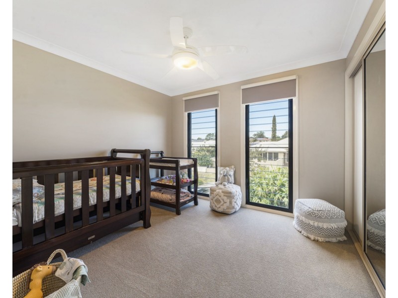 5 McCallum Court, Middle Ridge QLD 4350