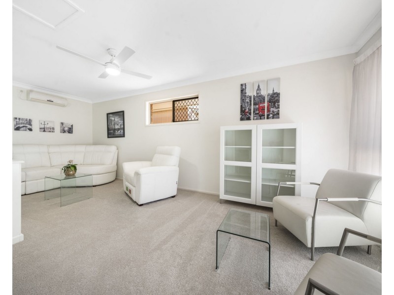 15 Merrygrove Court, Highfields QLD 4352