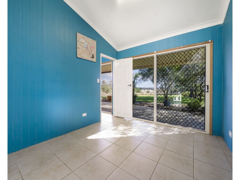 15 Merrygrove Court, Highfields QLD 4352