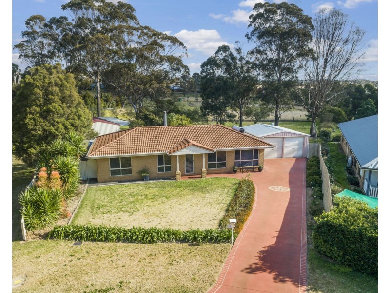 15 Merrygrove Court, Highfields QLD 4352