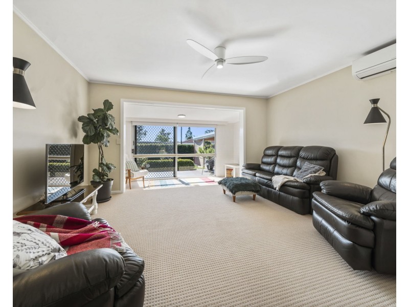 22 Matthews Street, Harristown QLD 4350