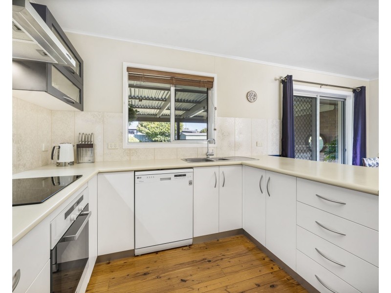 22 Matthews Street, Harristown QLD 4350