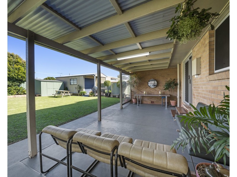 22 Matthews Street, Harristown QLD 4350