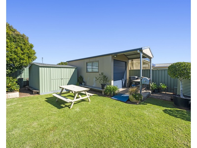22 Matthews Street, Harristown QLD 4350