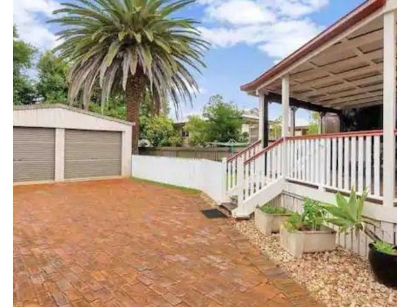18 Stephen Street, South Toowoomba QLD 4350