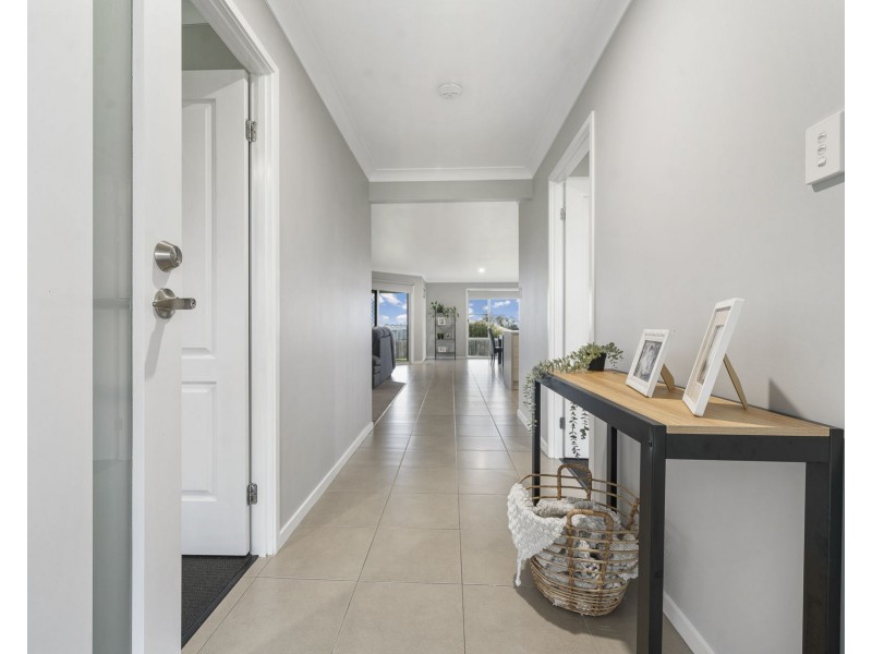 10 Cashmore Street, Wyreema QLD 4352