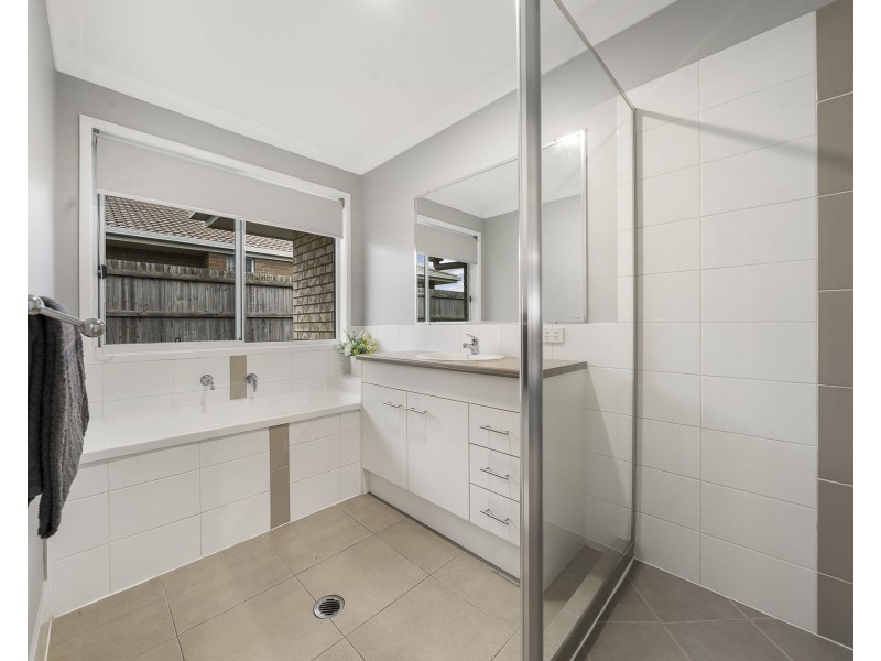 10 Cashmore Street, Wyreema QLD 4352