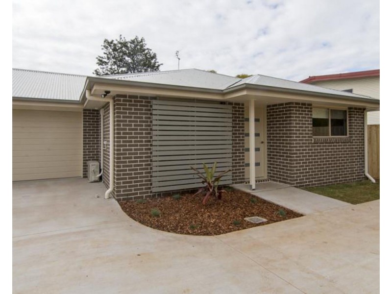 2/82b Long Street, Rangeville QLD 4350