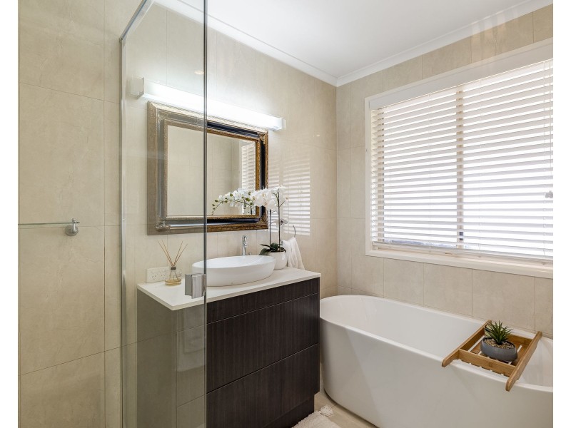 14 Dalzell Crescent, Darling Heights QLD 4350