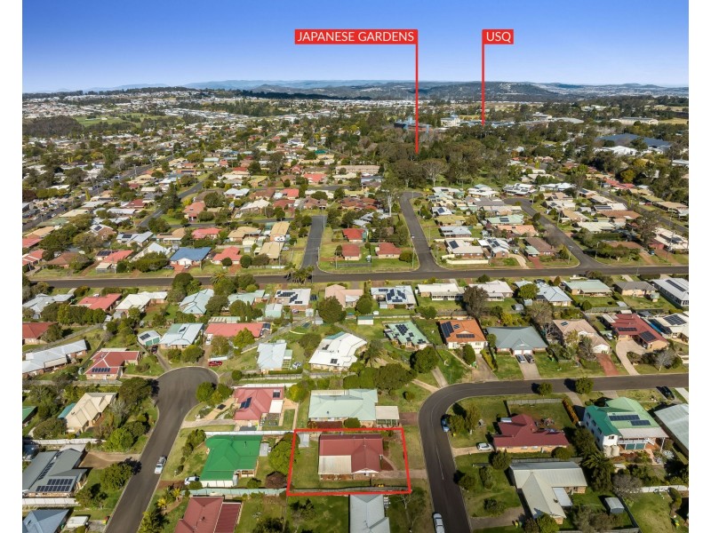 14 Dalzell Crescent, Darling Heights QLD 4350