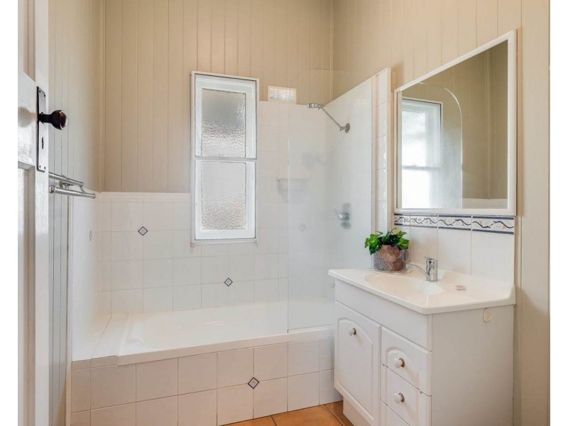 65 Phillip Street, South Toowoomba QLD 4350