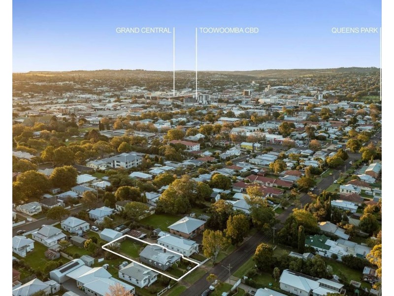 65 Phillip Street, South Toowoomba QLD 4350