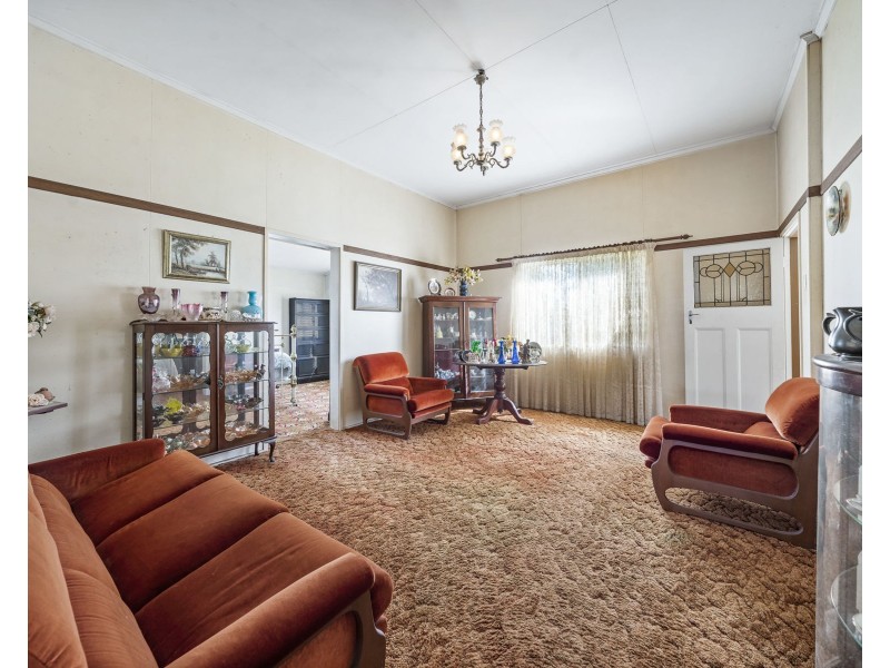 232 Geddes Street, Centenary Heights QLD 4350