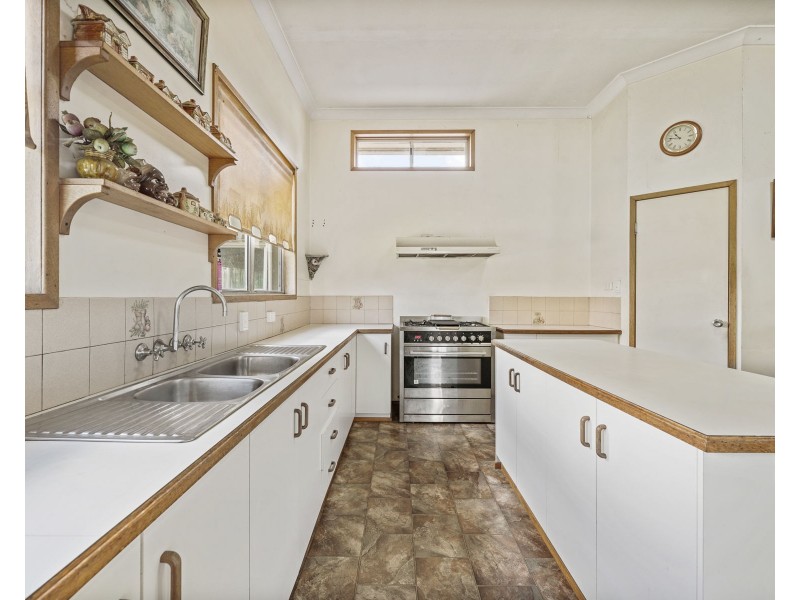 232 Geddes Street, Centenary Heights QLD 4350