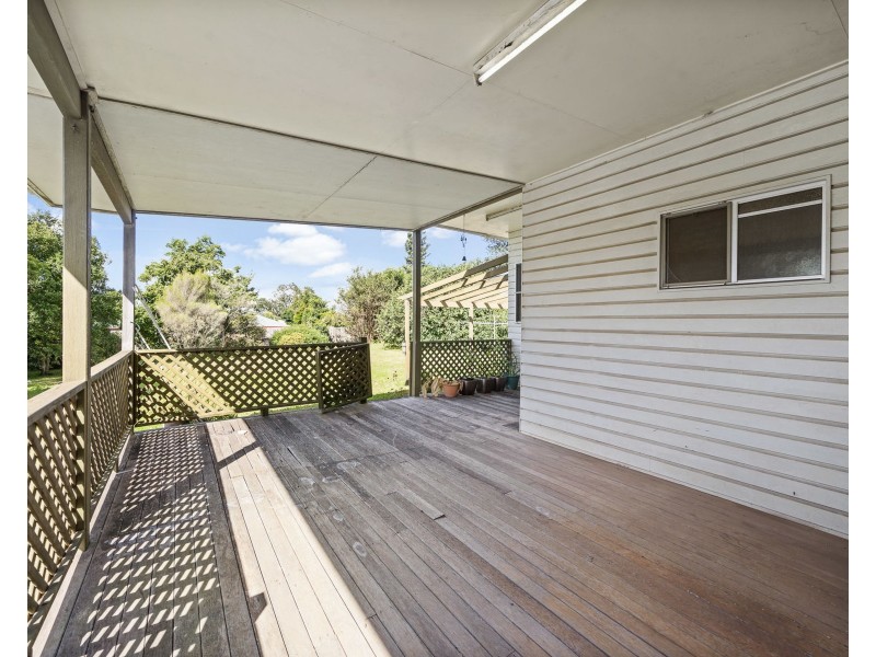 232 Geddes Street, Centenary Heights QLD 4350