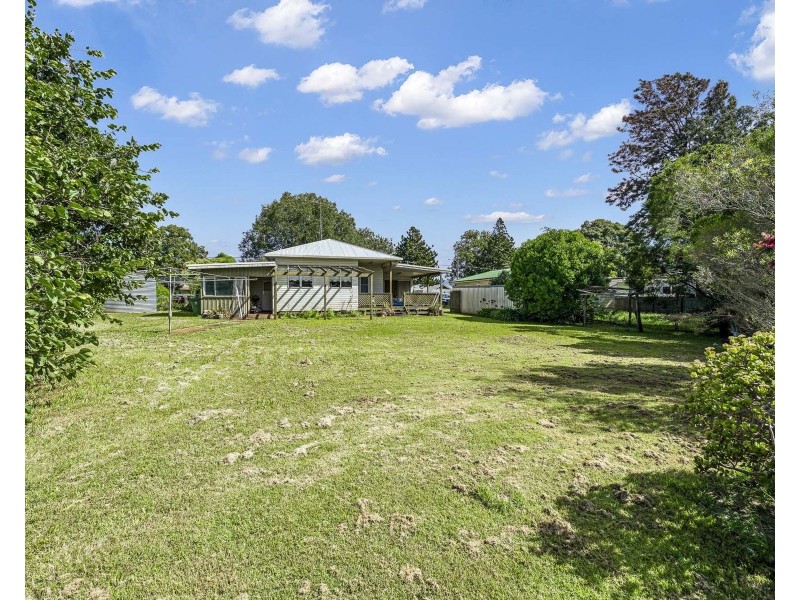 232 Geddes Street, Centenary Heights QLD 4350