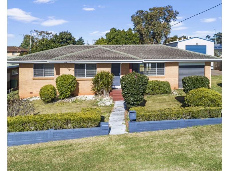 12 Merino Street, Harristown QLD 4350