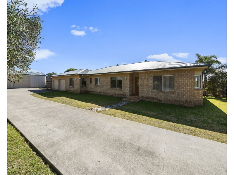 21 Michael Street, Westbrook QLD 4350