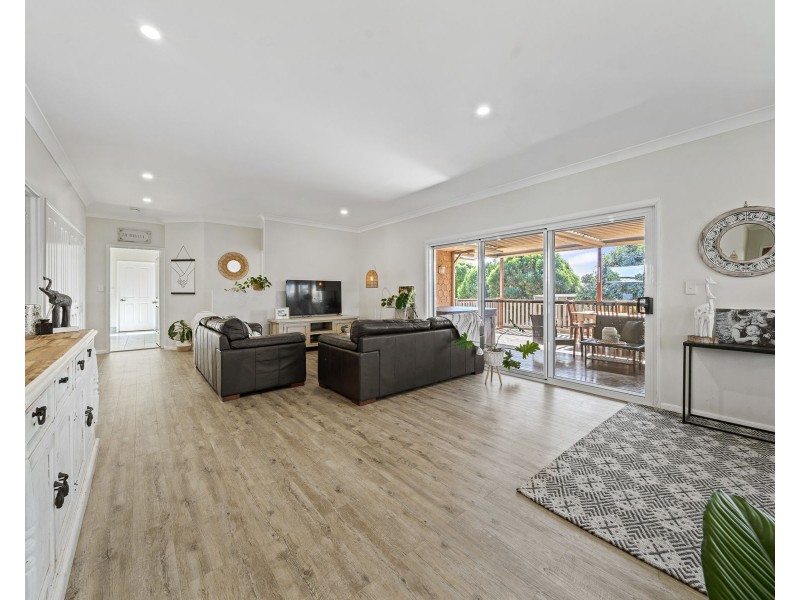 21 Michael Street, Westbrook QLD 4350