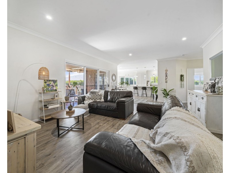 21 Michael Street, Westbrook QLD 4350