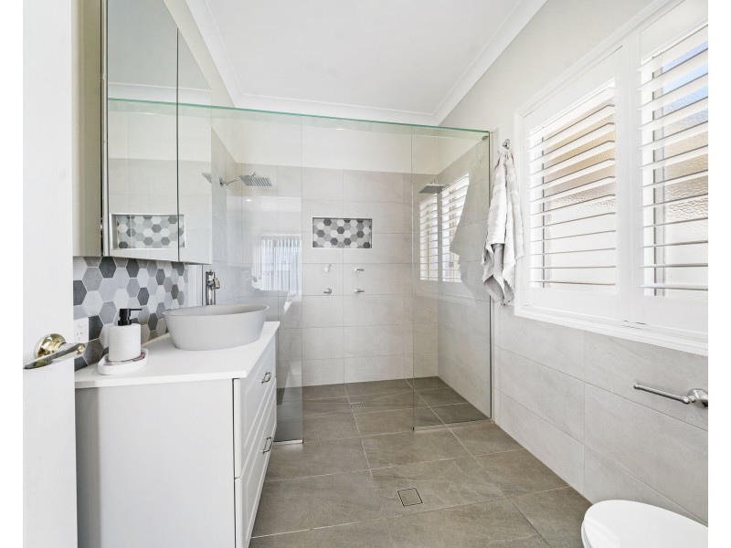 21 Michael Street, Westbrook QLD 4350