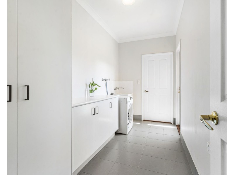 21 Michael Street, Westbrook QLD 4350