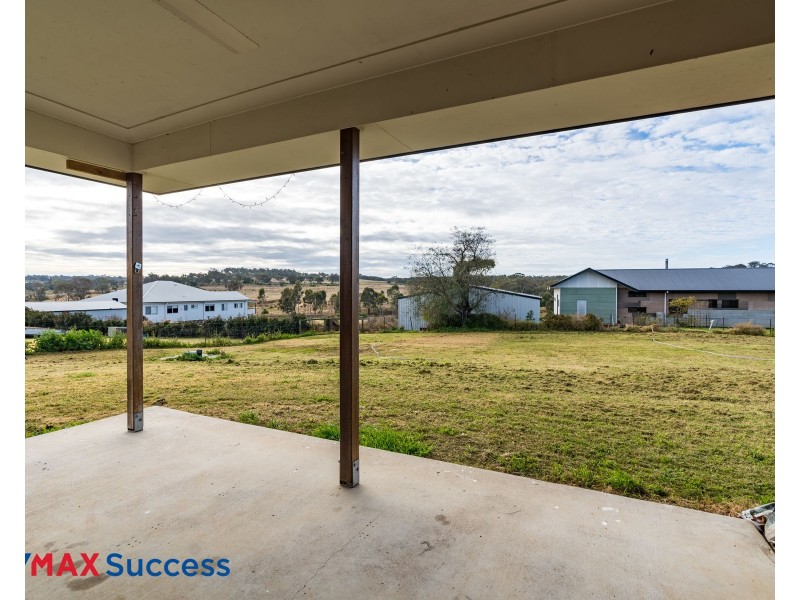 7 Christo Court, Meringandan West QLD 4352