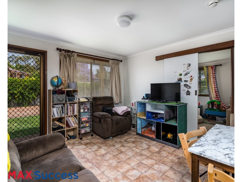 1/6 Collard Court, Darling Heights QLD 4350