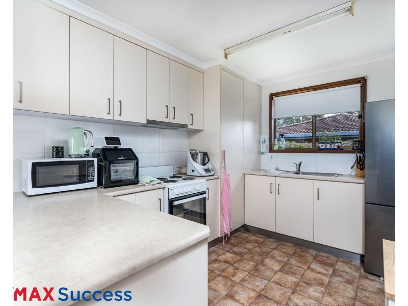 1/6 Collard Court, Darling Heights QLD 4350